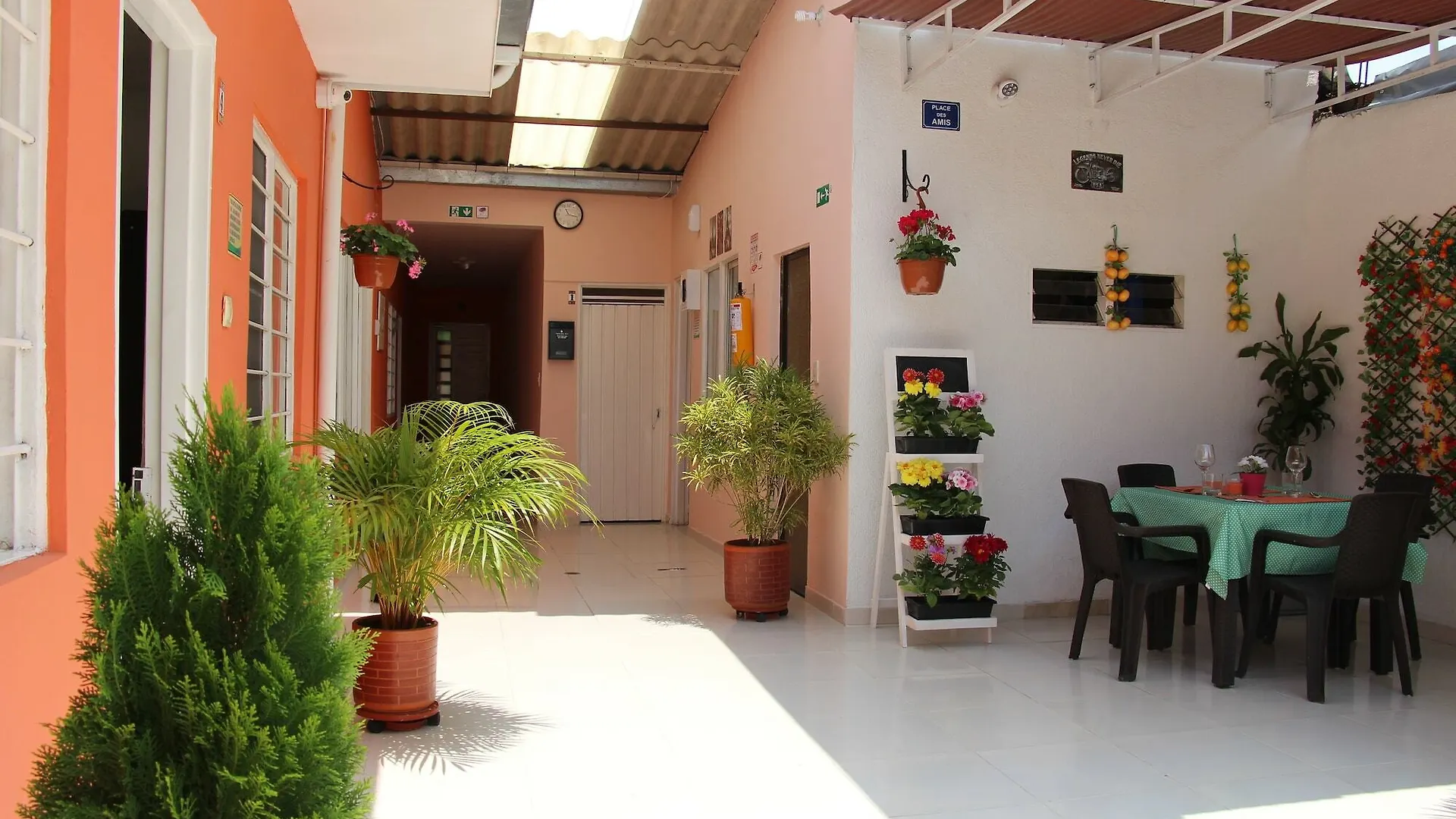 Casa Colon Bed & Breakfast Cali